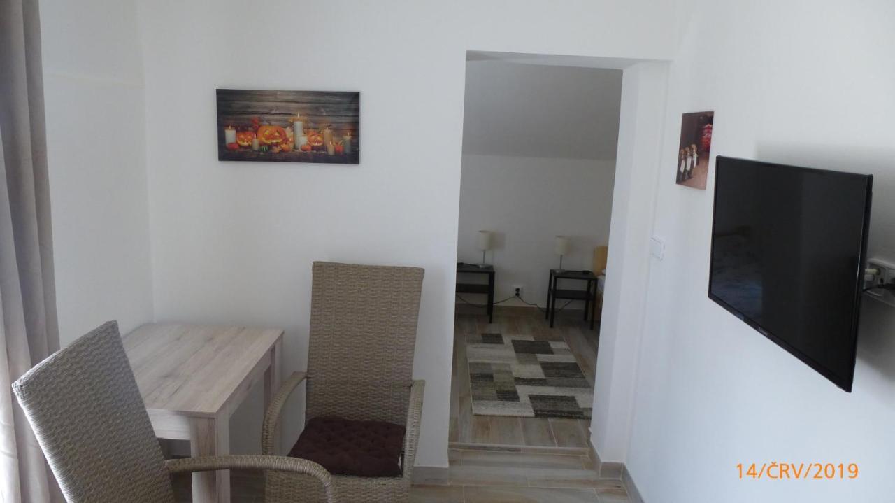 Penzion Sklar Nový Bor Buitenkant foto